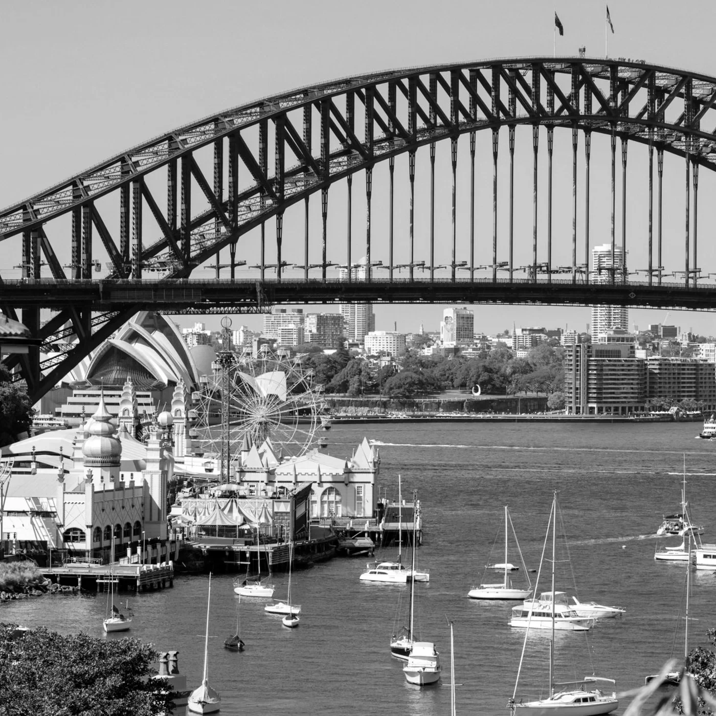 The Sydney Harbour Bridge at night