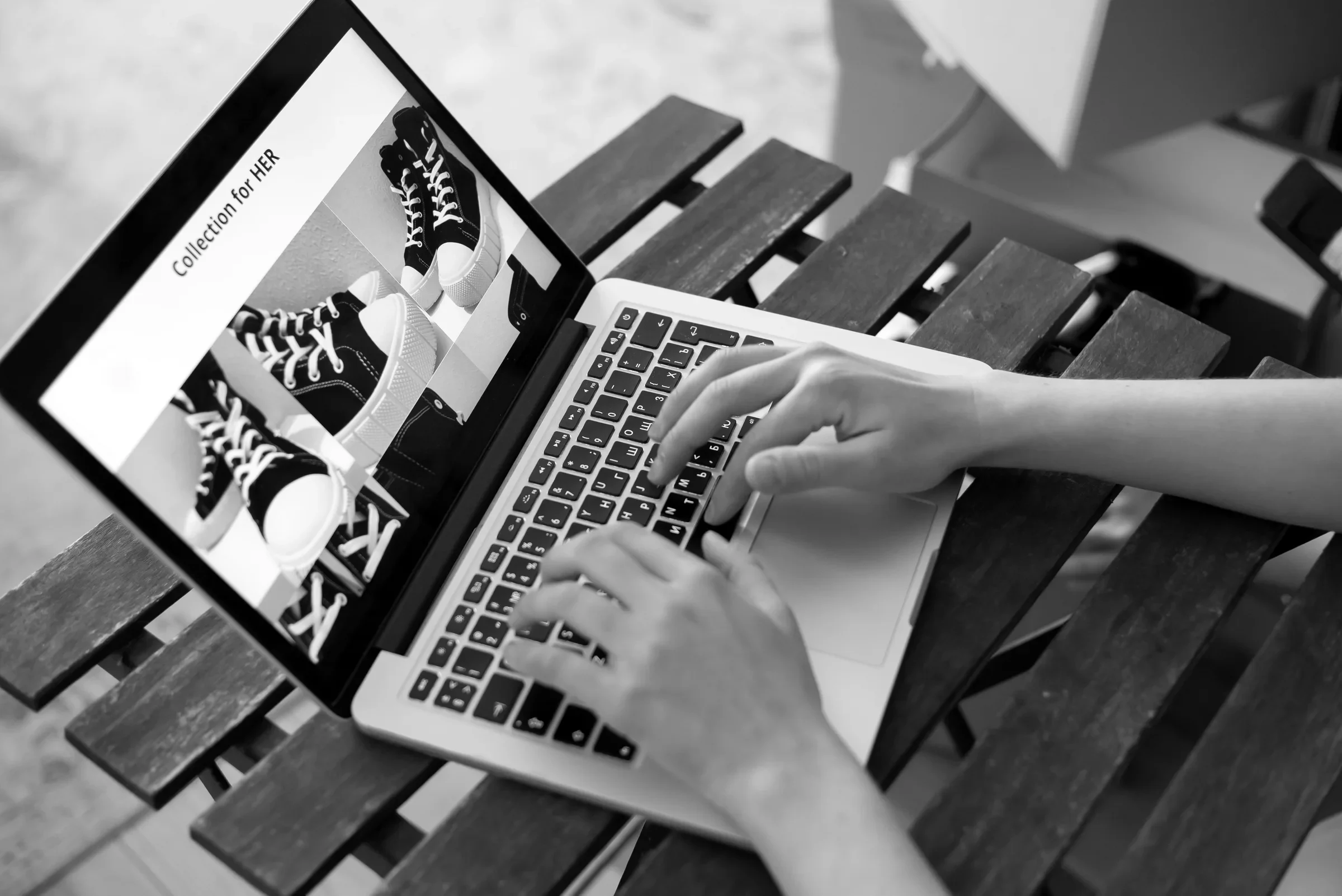 Browsing a product collection in an online store