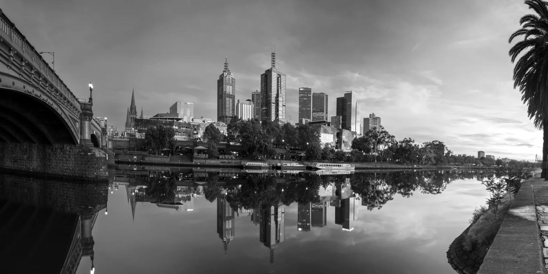 The Yarra River at sunset, Melbourne